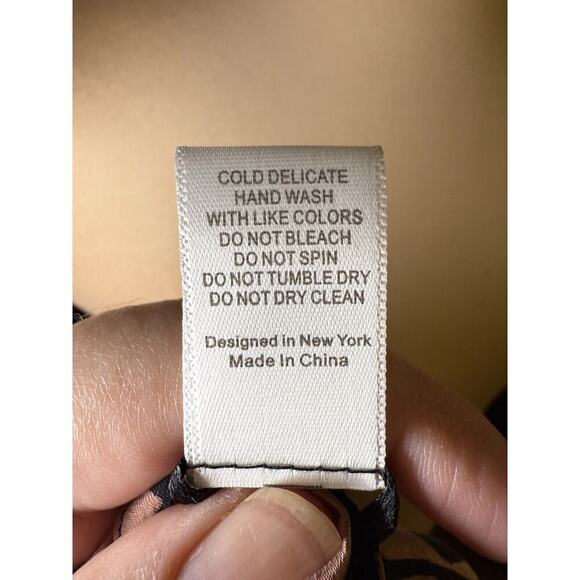 Addison SZ S 100% Silk Button Up Tunic Blouse Artsy Colorful Abstract Print Work - Picture 9 of 10